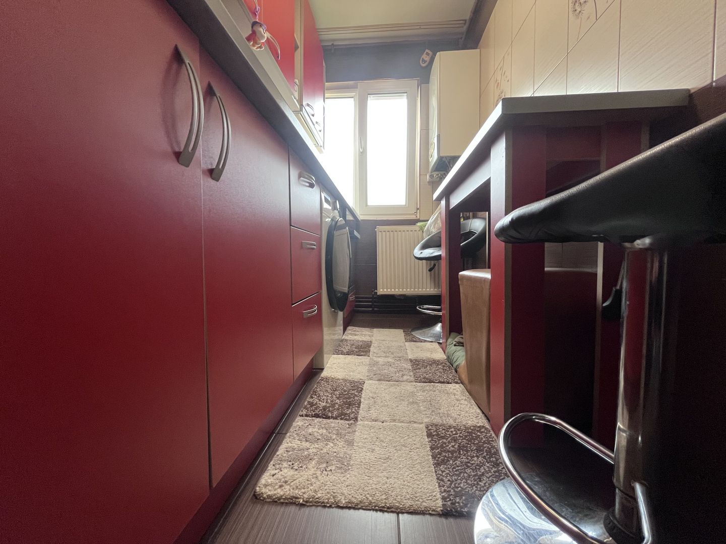 Zona buna! Vânzare apartament cu 2 camere în Târgoviște- micro 6! - Poză 7