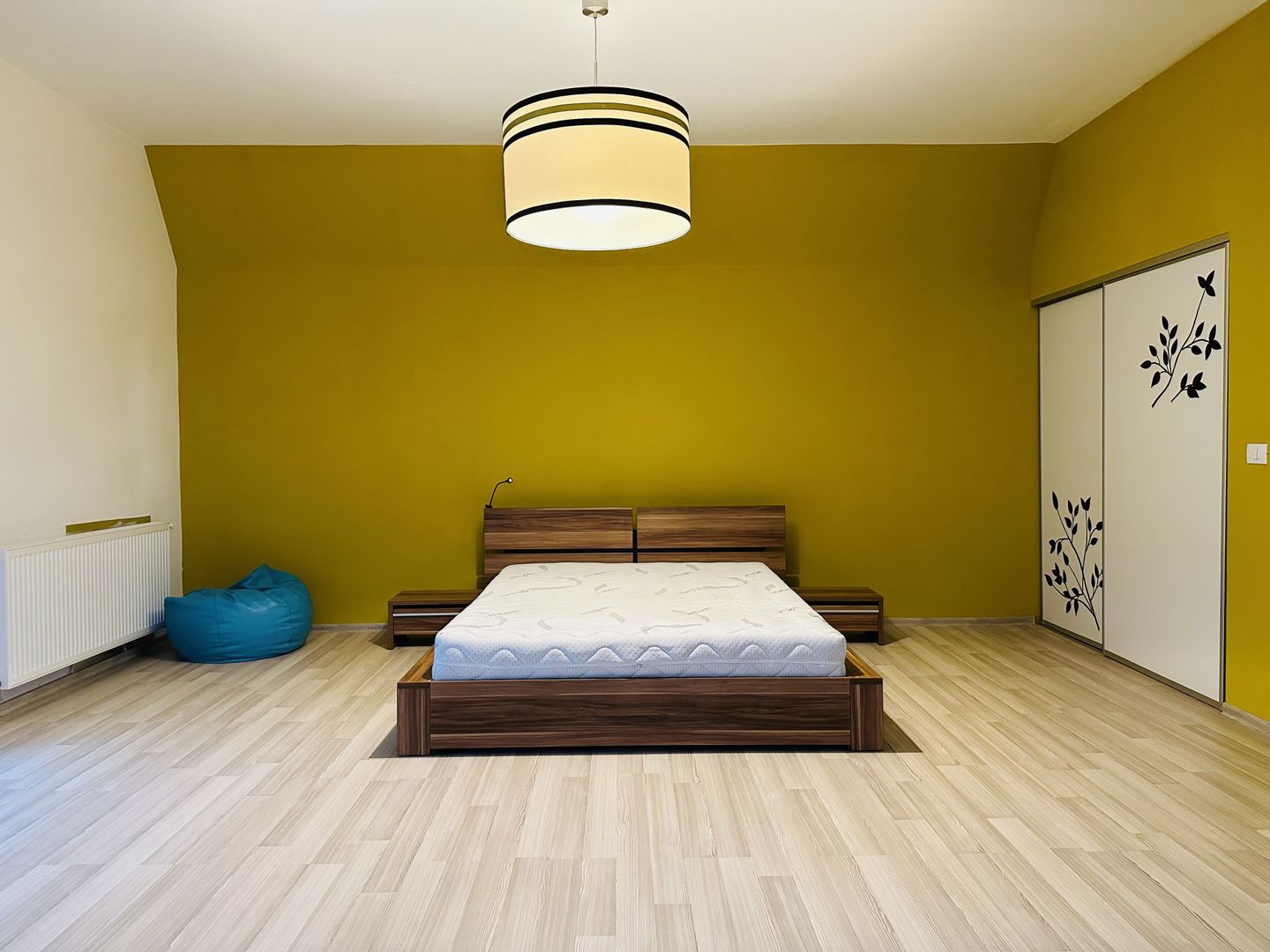 Apartament 3 camere, dispus 2 niveluri - 143 mp | Parcare privata - Poză 1