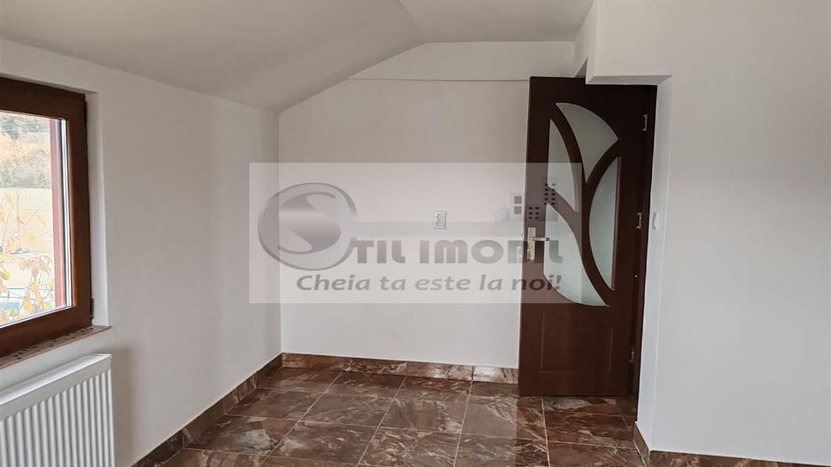 INTABULAT! Ap 3 camere  dec. etaj 1 cu intrare separata Zona Bucium - Poză 17