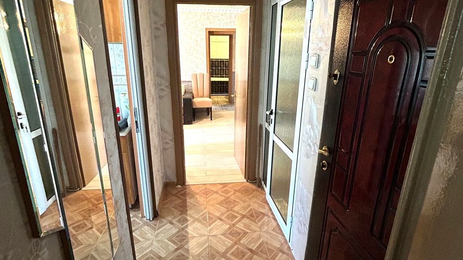 Apartament cu 3 camere  | 55 mp | Centru  |  Comison 0 - Poză 9