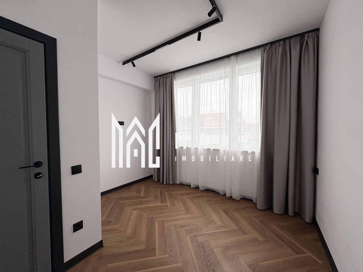 Apartament la vilă I Decomandat 3 Camere I 2 Parcari - Poză 3