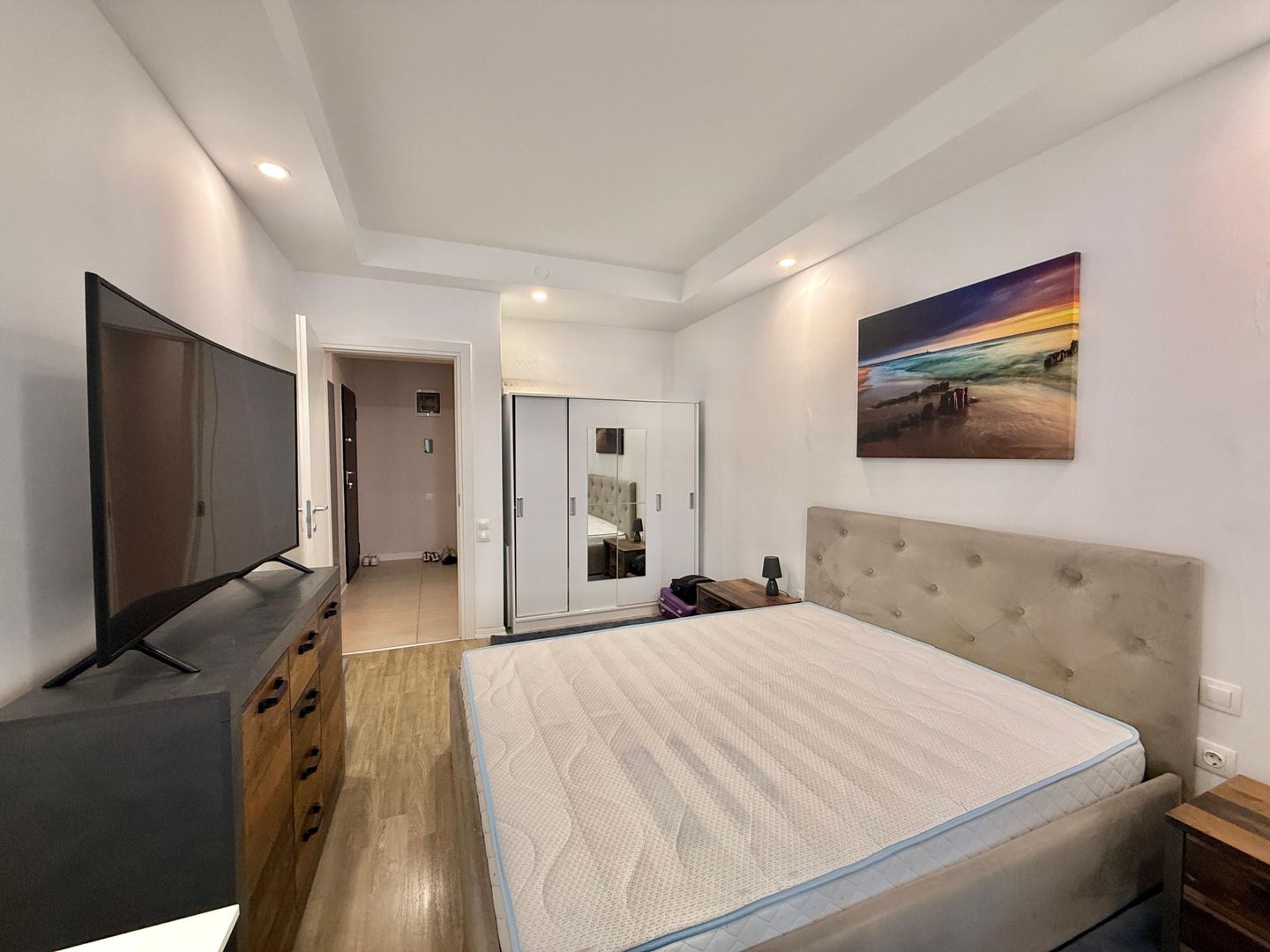 COSMOPOLIS - Apartament cu 2 camere tip studio, mobilat si utilat. - Poză 9