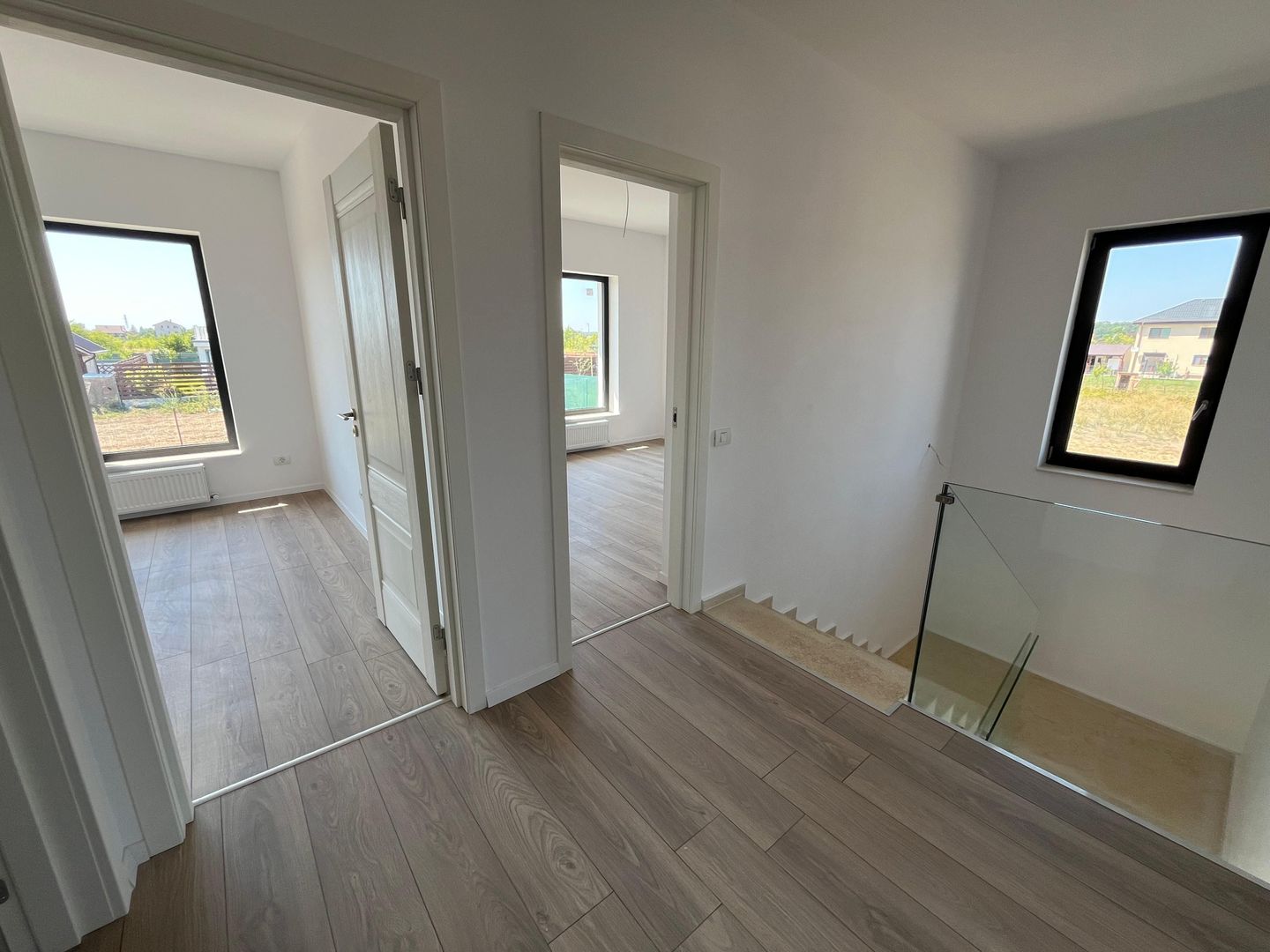 Vila pentru cei care vor spațiu, natură și acces rapid către București - Poză 23