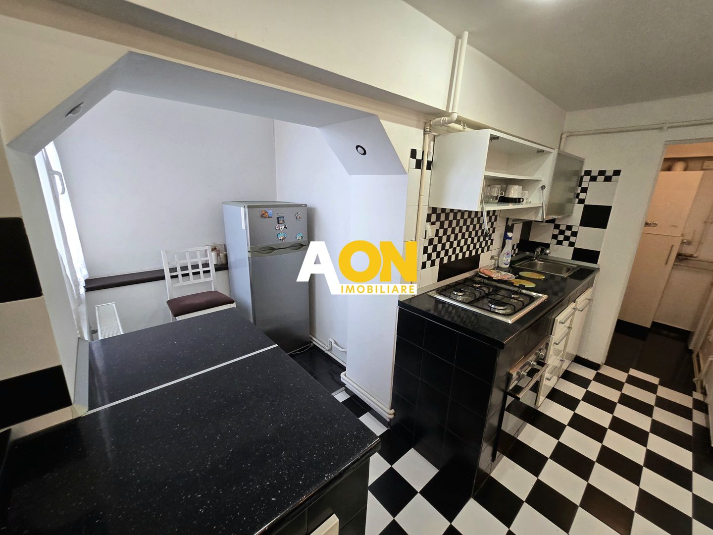 Apartament cu 4 Camere | Scara Interioara | Ultracentral | Terasa - Poză 5