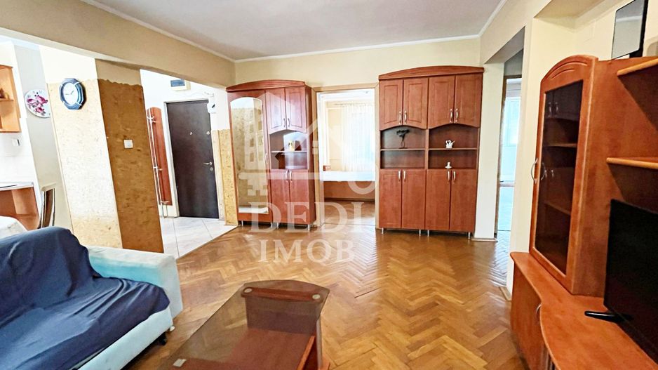 Apartament cu 4 camere de inchiriat, zona Cantemir, Oradea - Poză 1