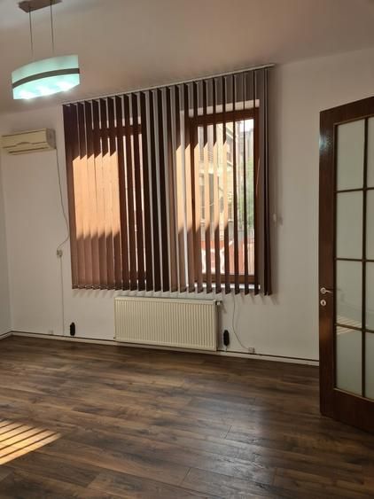 BRASADAS inchiriaza vila RENOVATA Unirii - Poză 4