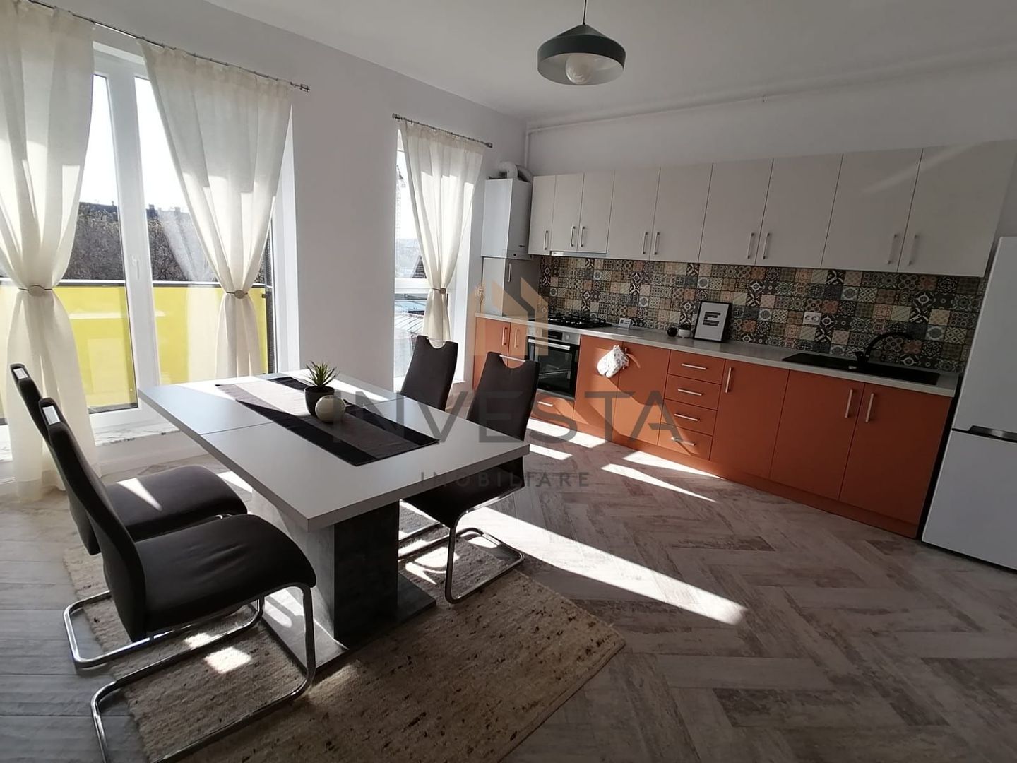 Apartament 3 camere, imobill nou,  zona Piata Mihai Viteazu! - Poză 1