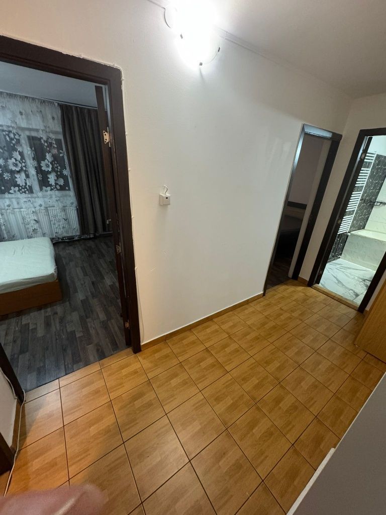 Apartament 3 camere 1 Mai - Poză 4