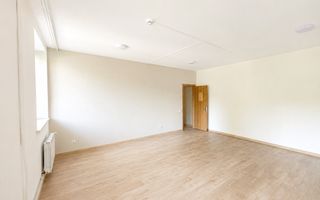 Chirie spatiu comercial/birou 79.9 mp, str. Alexandr Puşkin, Rîșcani - Poză 3