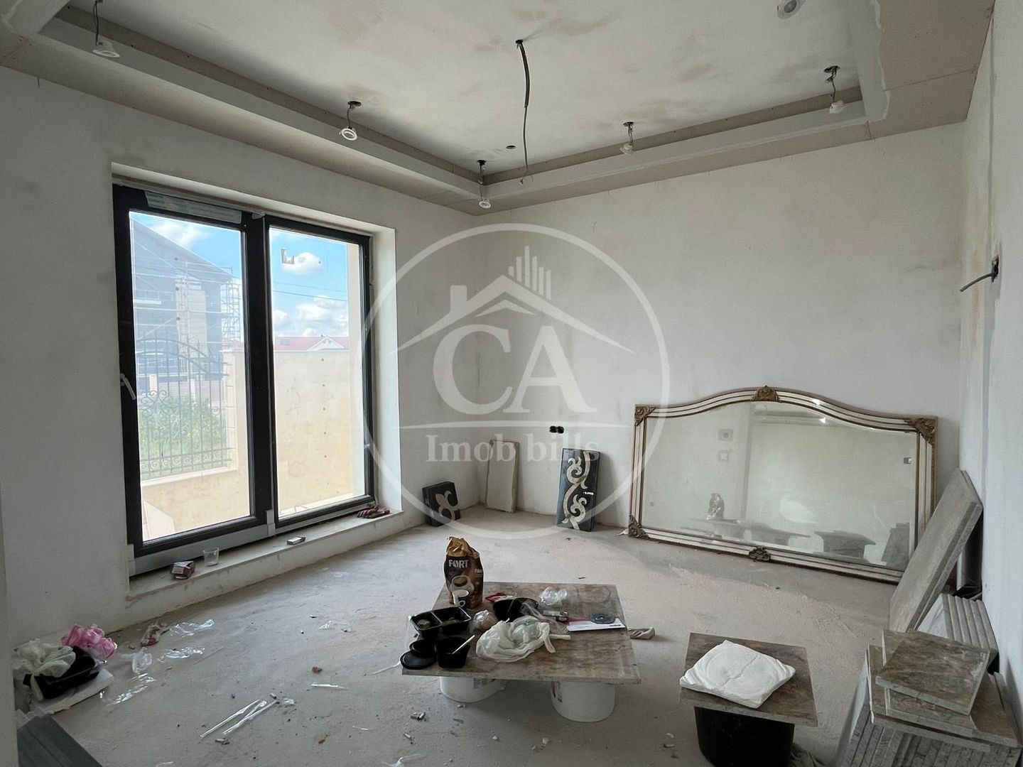 Casă de vânzare P+E+M cu 7 camere in Cartierul Grigorescu, Oradea - Poză 4