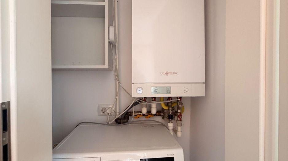 APARTAMENT 4 CAMERE | CENTRALA PROPRIE | RENOVAT COMPLET - Poză 9