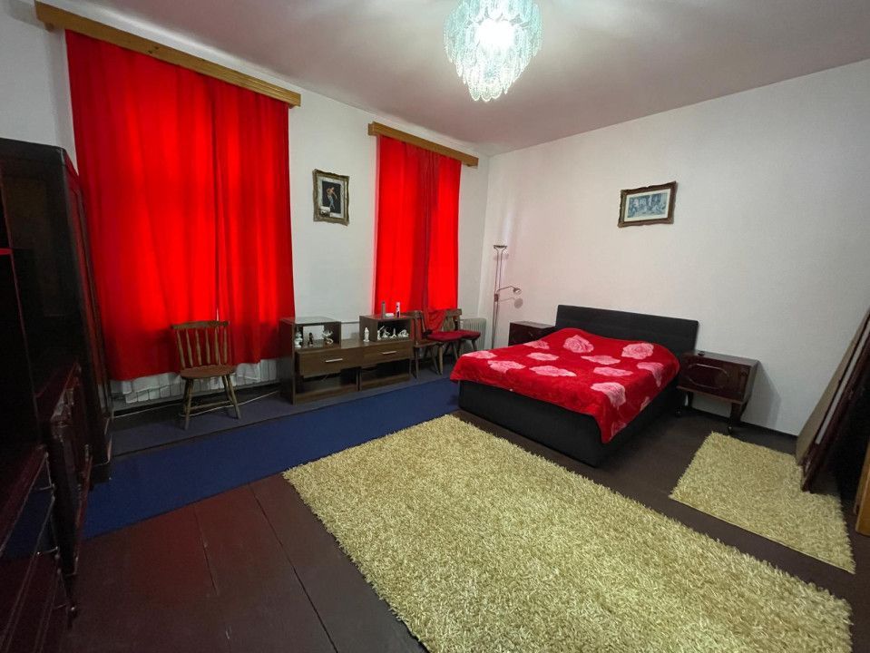 CASA CU CENTRALA ELECTRICA | Radauti - Poză 1