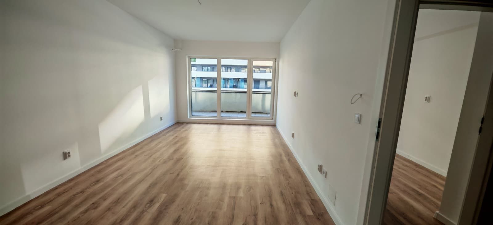 De inchiriat 2 apartamente nemobilate, Dynamic Residence - Tractoru - Poză 13