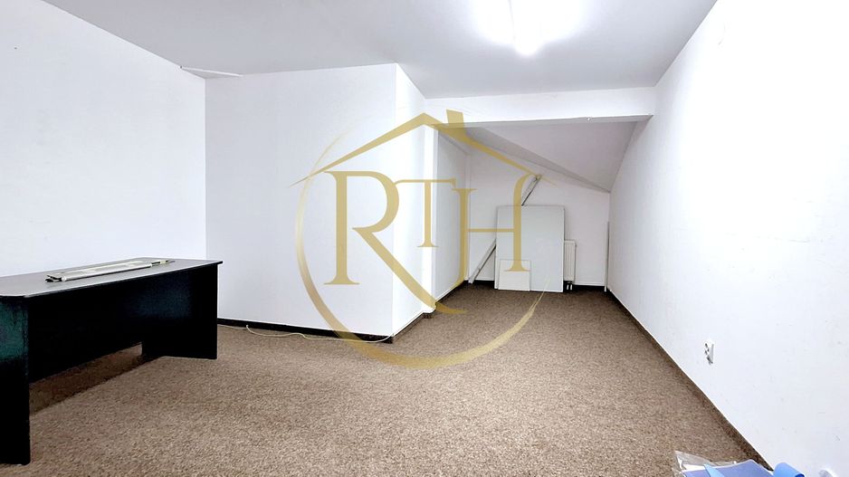Oferim spre inchiriere spatiu de depozitare si birouri, zona Soarelui - Poză 19