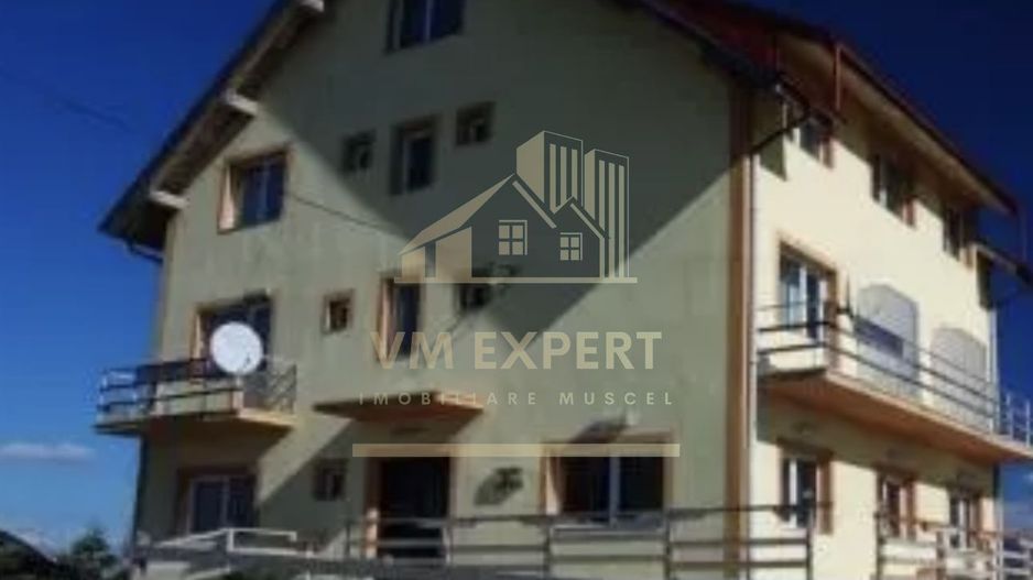 PENSIUNE 12 CAMERE, TEREN 1.300 MP, DAMBOVICIOARA, 280000 Euro - Poză 1