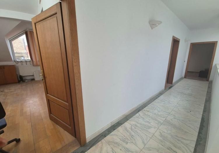 BRASADAS vinde Imobil Central, Ideal pentru Investiție! - Poză 10