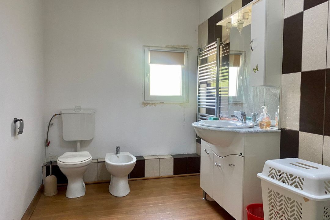 Hala de inchiriat in mun. Brad, disponibila imediat - Poză 7