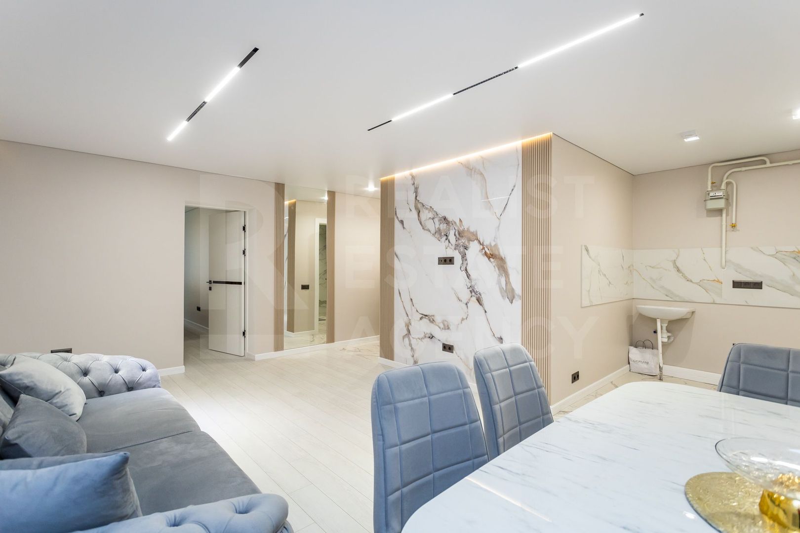 Vânzare apartament, 2 camere, str. Miron Costin , Rîșcani - Poză 2