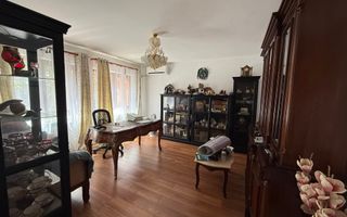 Casă de vânzare - 2 corpuri – zona Mega Mall -  Vatra Luminoasa - Monza - Poză 9