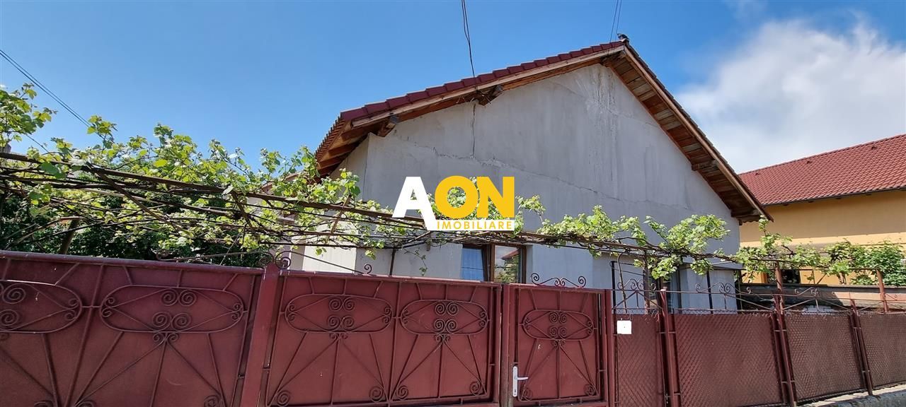 Casa 3 Camere Zona Centru400mp teren - Poză 1