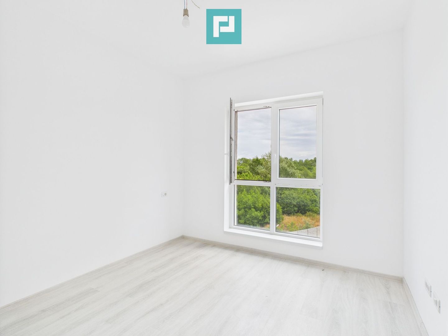 Apartament cu 3 camere în bloc nou - Poză 11