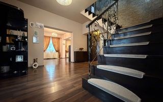 Vila spatioasa cu vedere spre lac Corbeanca - Poză 8