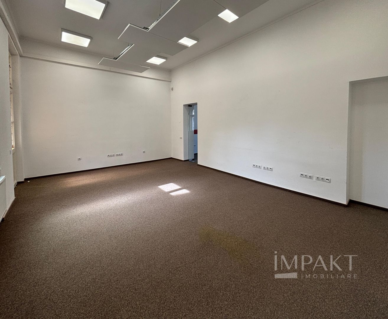 Spatiu de birouri de inchiriat in centru! - Poză 1