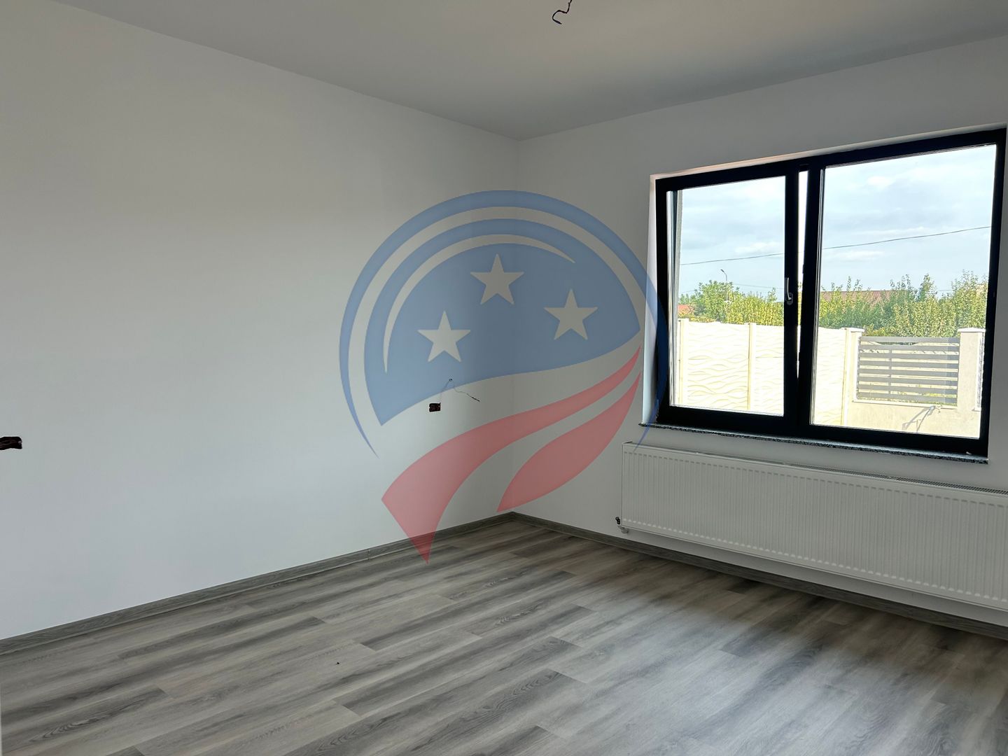 Casă de vânzare în Damila | 498 mp teren | 143 mp construcție | 12 ml deschidere - Poză 2