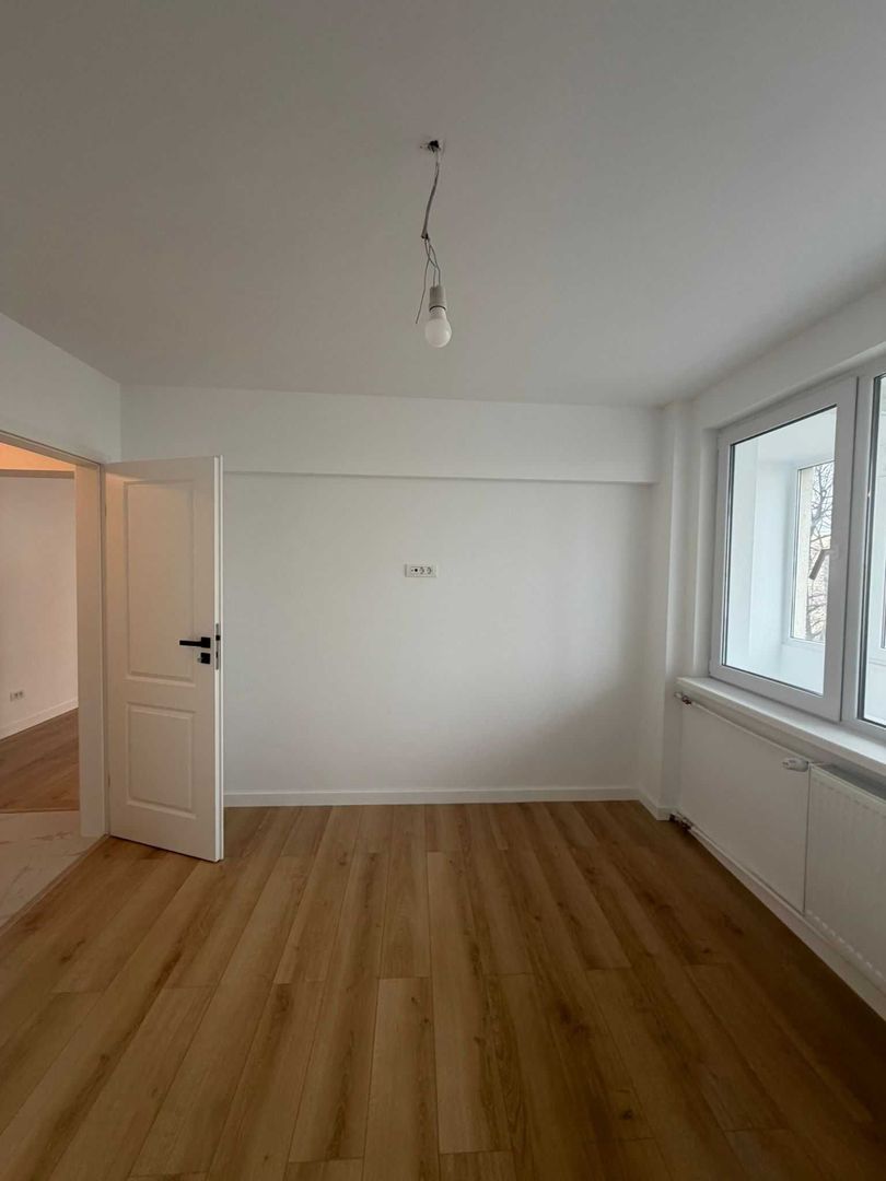 APARTAMENT RENOVAT ZONA MUNCII - Poză 3