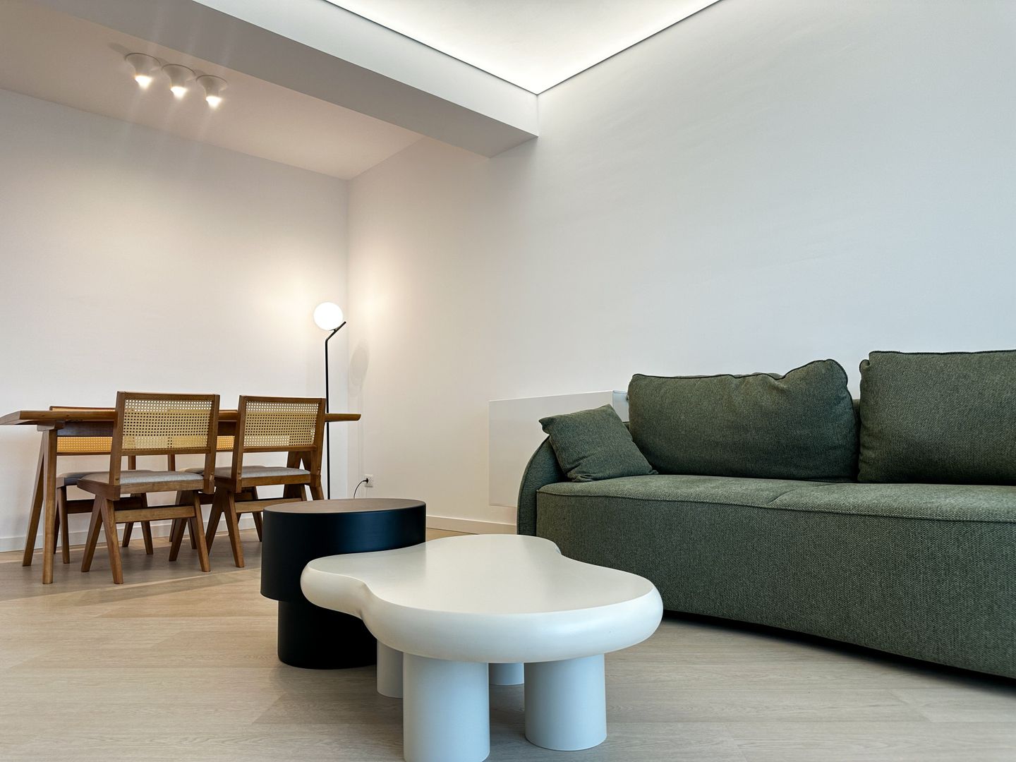 Apartament 2 camere I Cortina North I Boxa I Loc de parcare - Poză 3