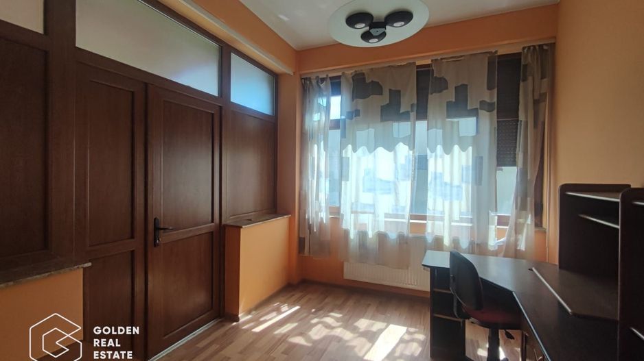 Casa solida, spatiu interior mare, zona Micalaca - Poză 6