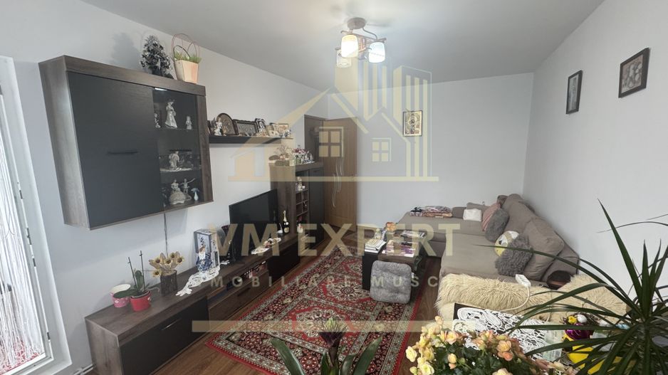 APARTAMENT 3 CAMERE ETAJ 4 VIȘOI CAMPULUNG - Poză 1