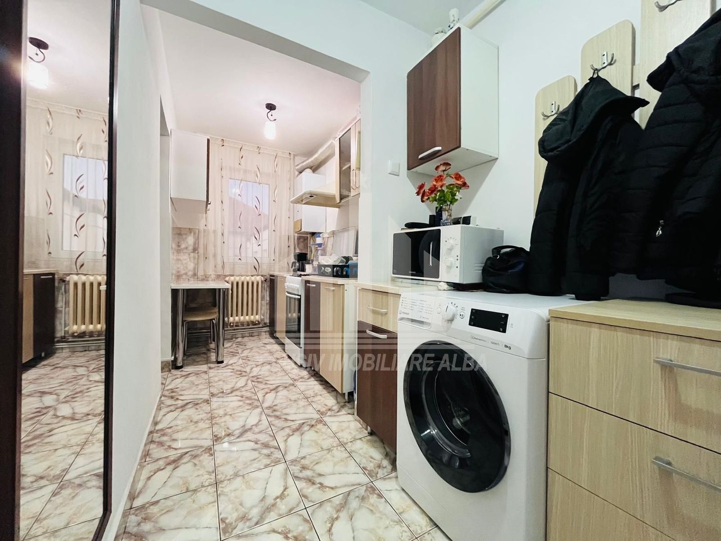 Apartament cu 2 camere, Cetate - Poză 2