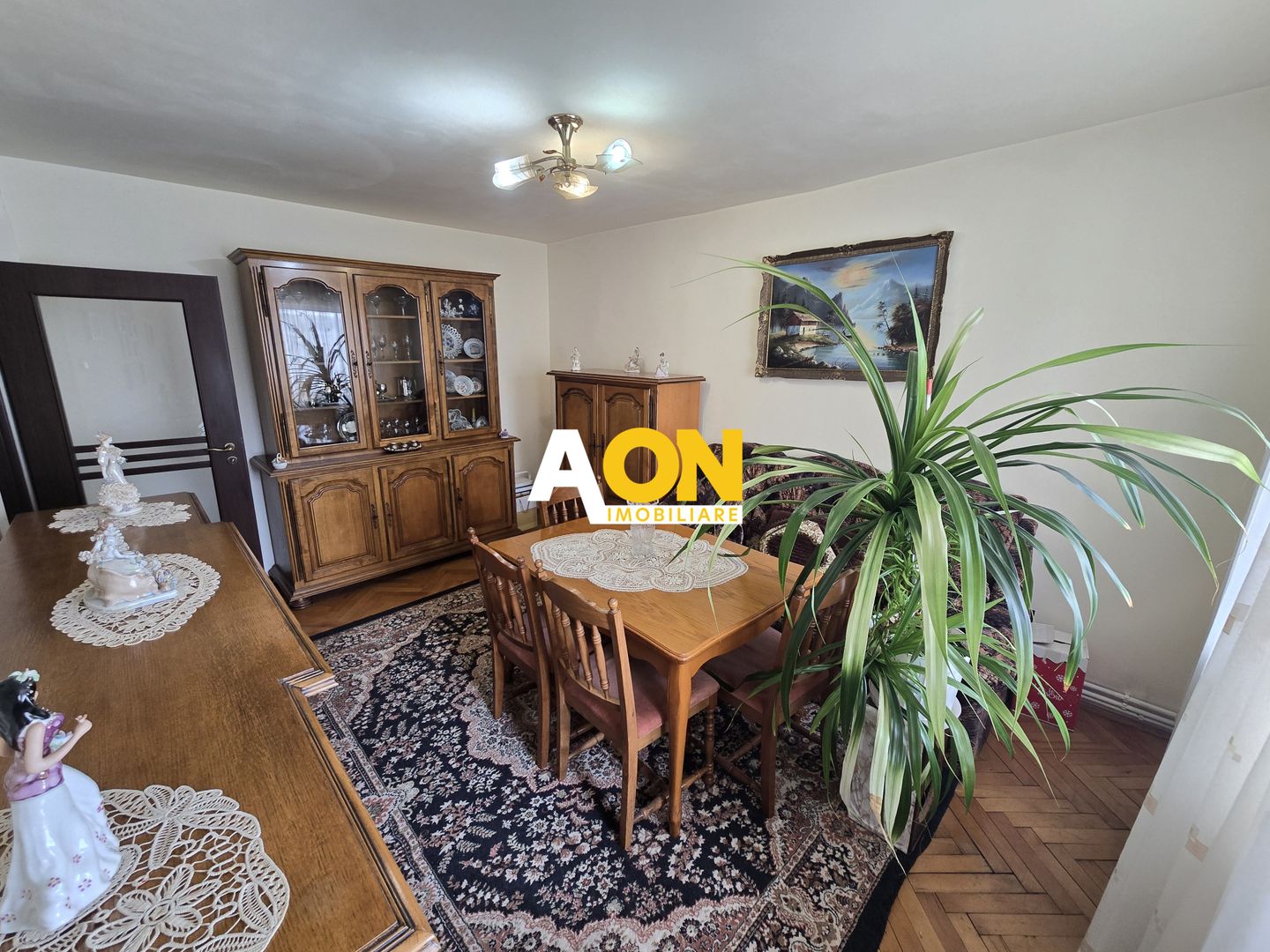 Apartament 4 Camere 75mp Utili, Zona Cetate - Poză 2