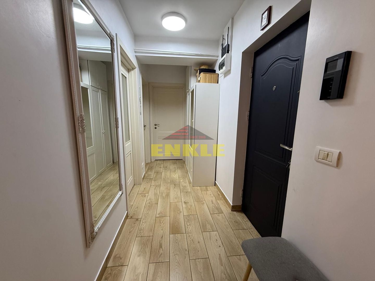 De vânzare apartament cu 2 camere+loc de parcare, BLOC NOU - Poză 5