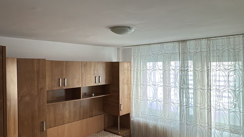 3 camere decomandat, 10 min metrou 1 Decembrie, etaj 3 - Poză 1
