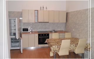 De vanzare zona central, Apartament 3 cam, priveliste panoramica Arad - Poză 6
