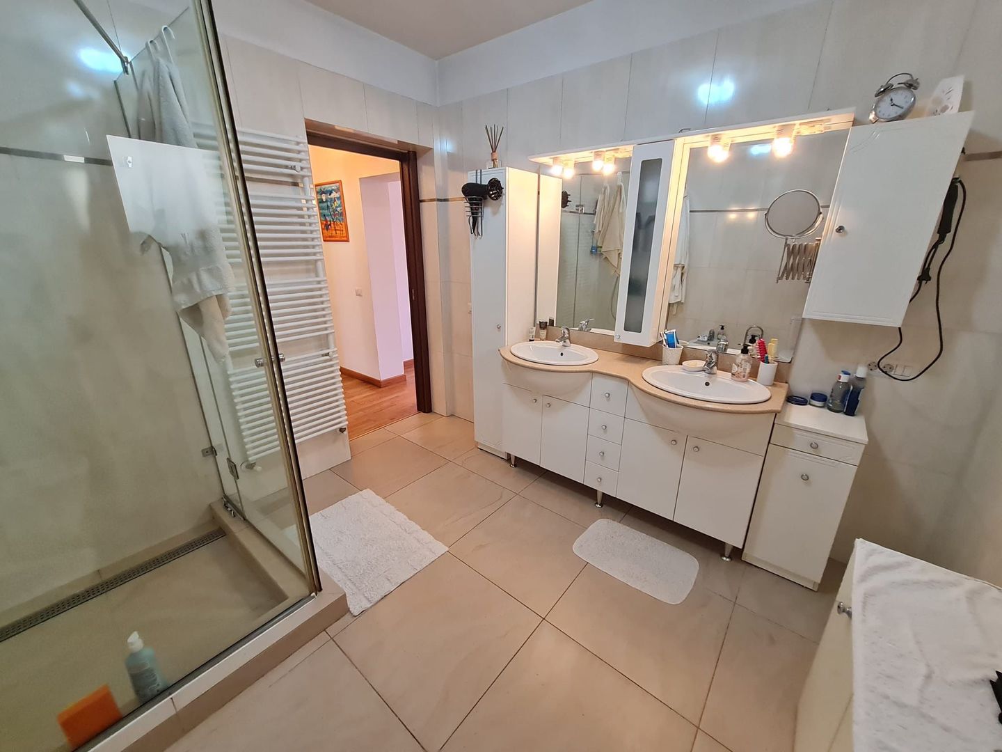 Vila generoasa,zona Lunei - Poză 12