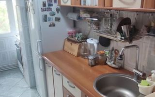 BRASADAS vinde ap 3 cam etaj 3/4 mobilat și utilat complet. - Poză 5