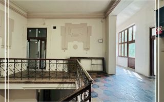 De vânzare Apartament 3 camere de renovat B-dul Decebal Arad - Poză 3