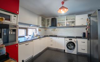 CASĂ COMPLET MOBILATĂ SI UTILATĂ -  PISCINĂ  – COMUNA BERCENI - Poză 5
