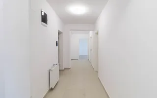 Schimb apartament 3 camere Tractorul cu 2 camere + 70.000 € diferență - Poză 22