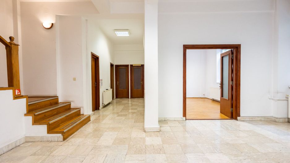 OPORTUNITATE CLADIRE D+P+2 LASCAR CATARGIU | VICTORIEI - Poză 3