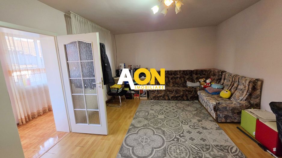Casa cu 2 camere + anexe, toate utilitatile, 295 mp teren, zona Centru - Poză 13