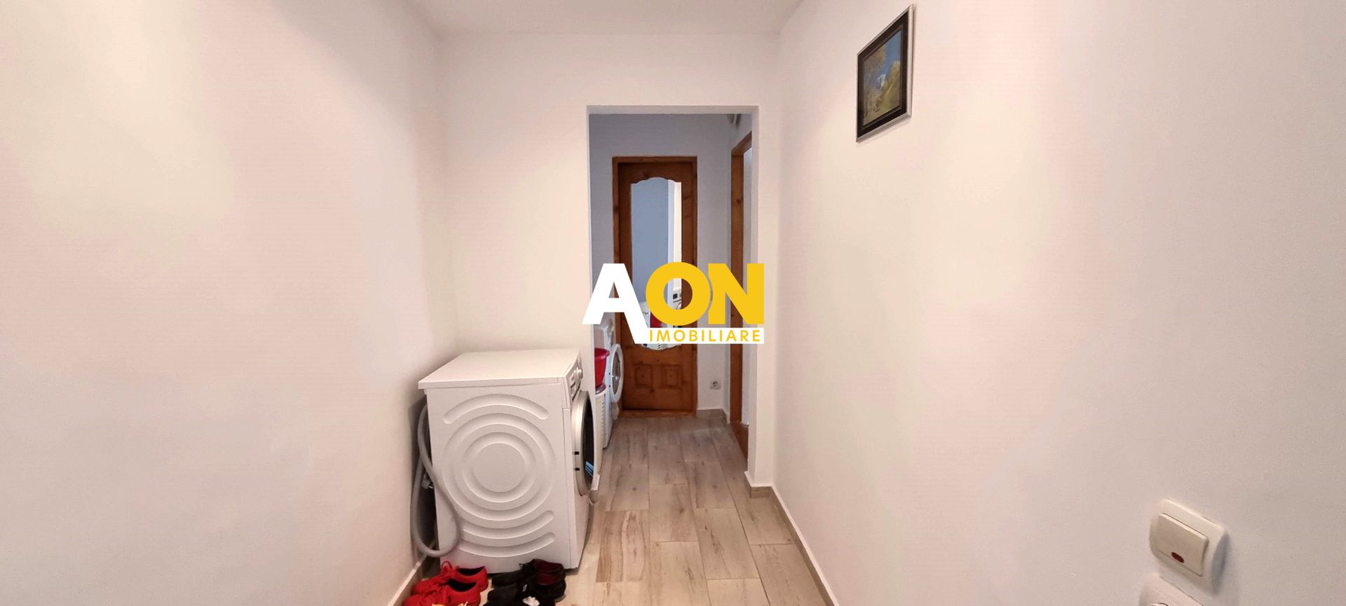 De vanzare apartament 3 camere, Cetate - Poză 5