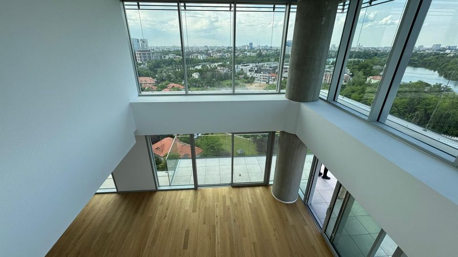 PENTHOUSE SPECTACULOS UpSite || 1.800.00+TVA || boxa si loc de parcare incluse - Poză 4