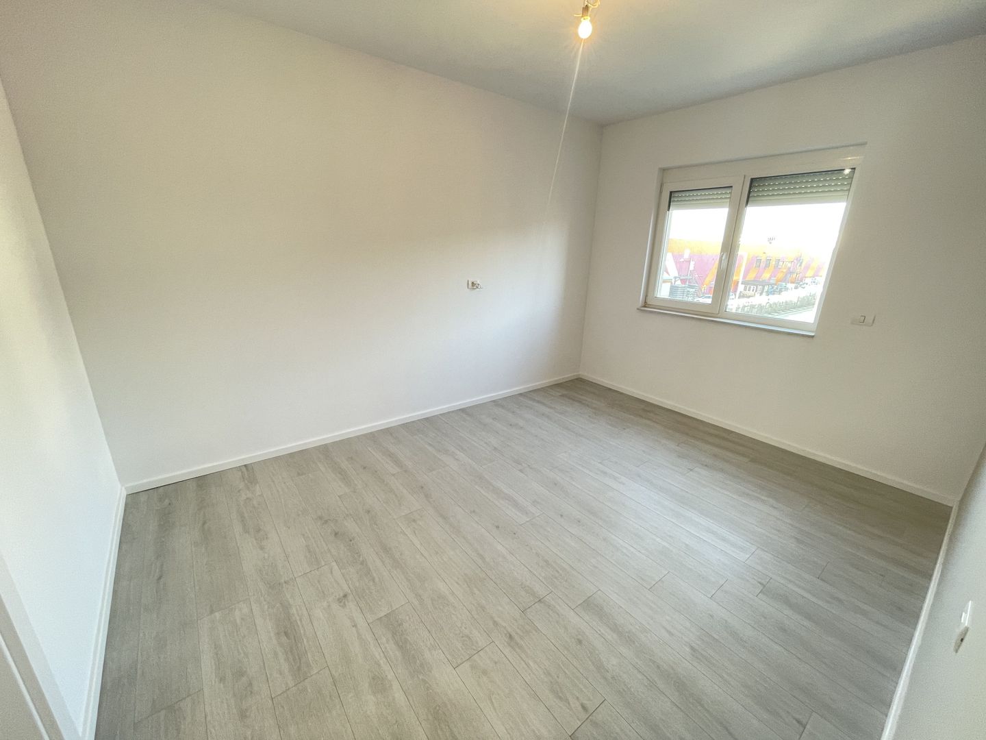 Dezvoltator| Apartamente disponibile imediat | 3 camere | 2 bai - Poză 10