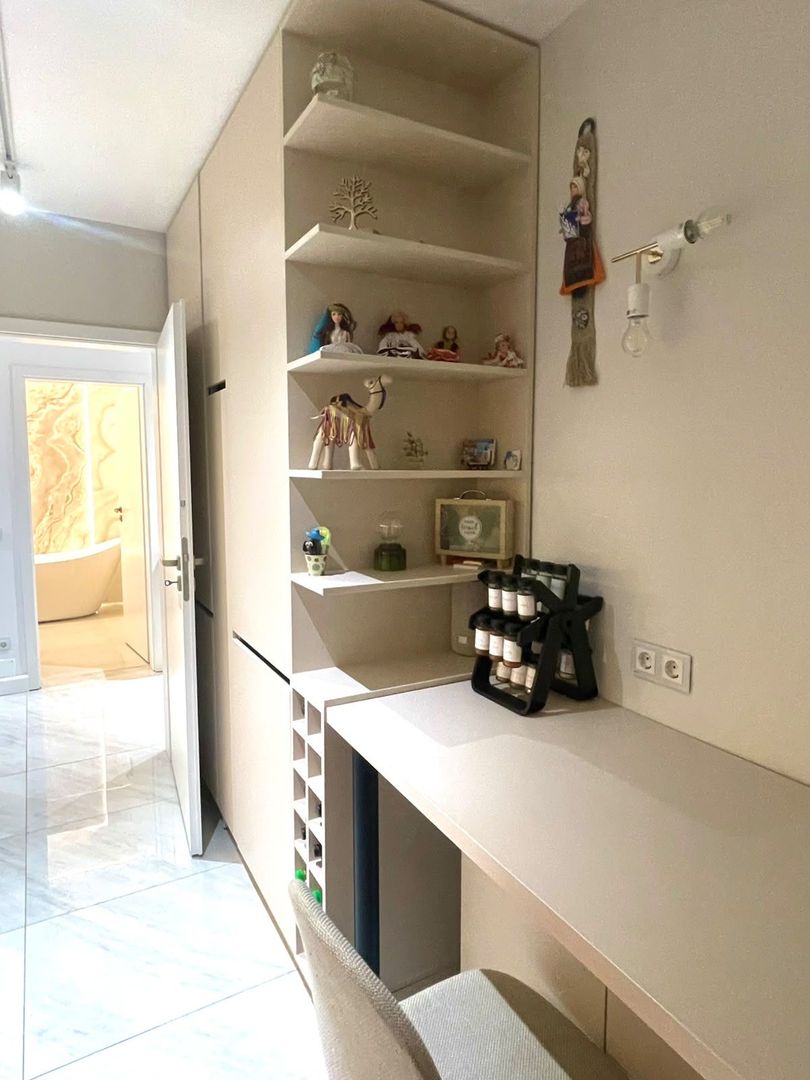 Apartament 2 camere decomandate, etaj intermediar, terasa, parcare - Poză 2