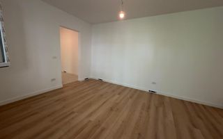 Metrou Titan renovat complet 3 camere - Poză 3