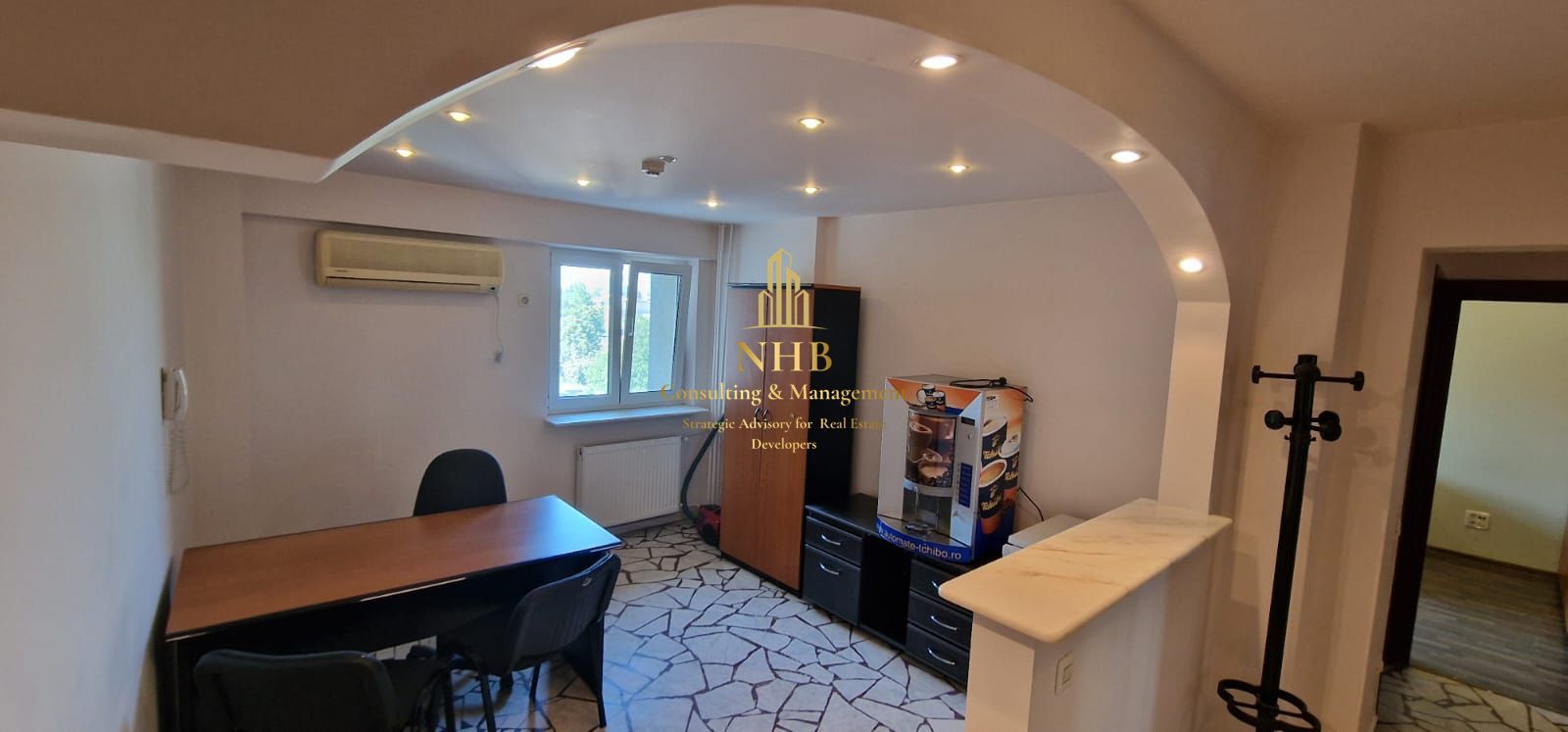 Apartament 4 camere de închiriat, ideal pentru birou, lângă Guvern - Poză 3